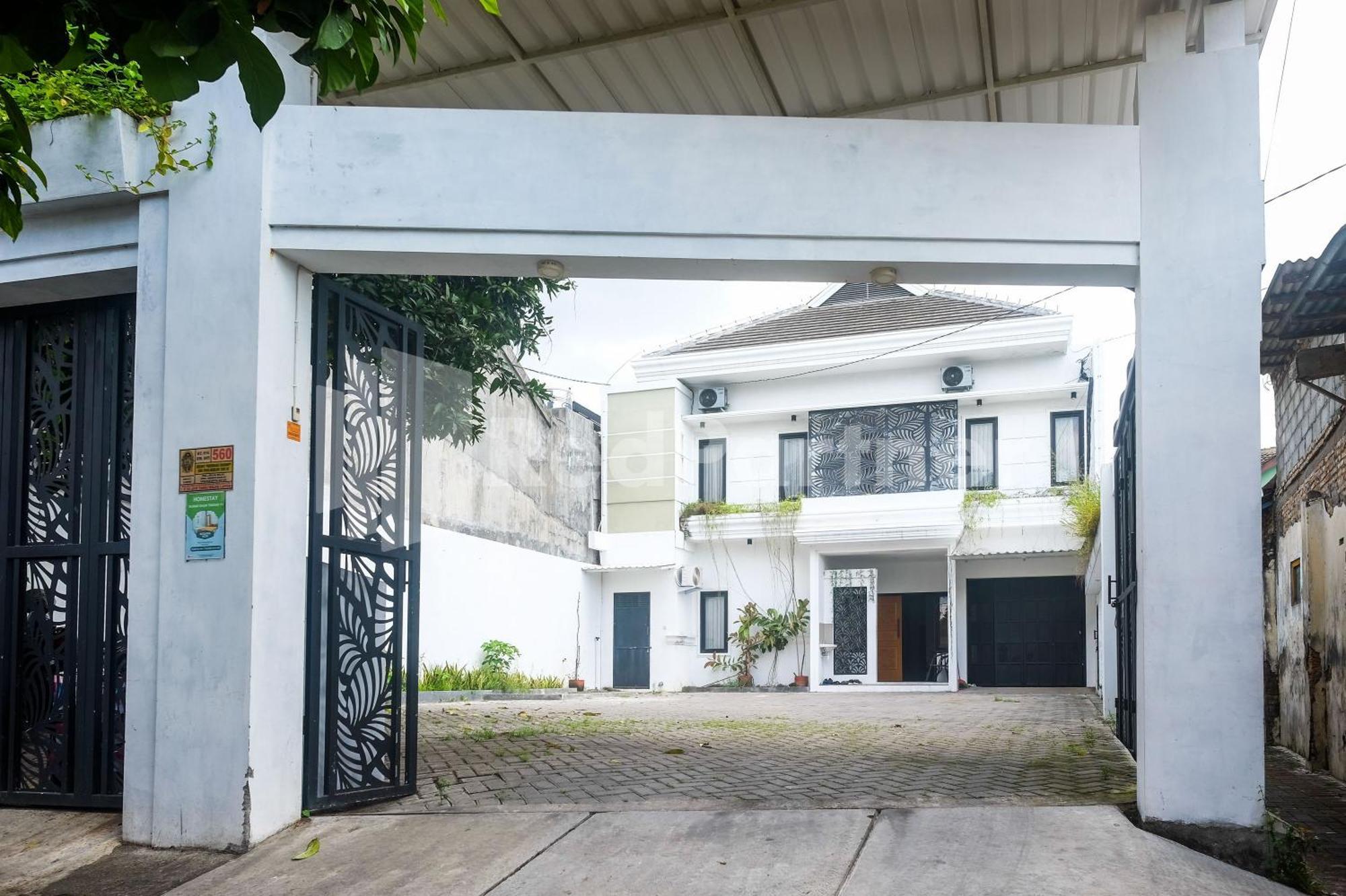 Rumah Daun Timoho Yogyakarta Redpartner Extérieur photo